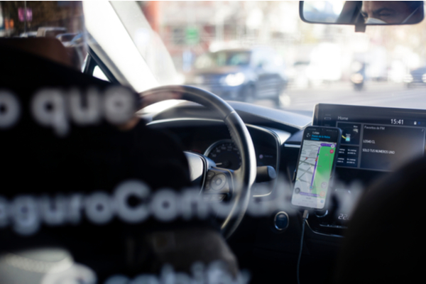 taxi-et-vtc-:-la-lutte-contre-la-fraude-s’organise…