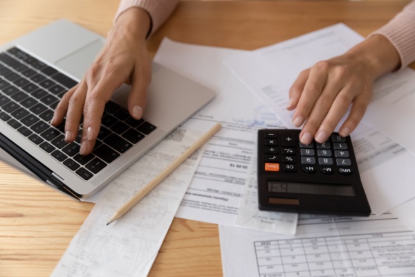 conges-payes-et-arret-maladie-:-un-avis-(attendu)-du-conseil-d’etat