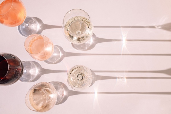 filieres-des-vins-et-des-alcools-:-des-obligations-fiscales-«-allegees-»