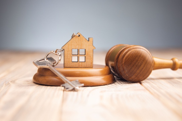 agents-immobiliers-:-le-formalisme-du-mandat-en-question