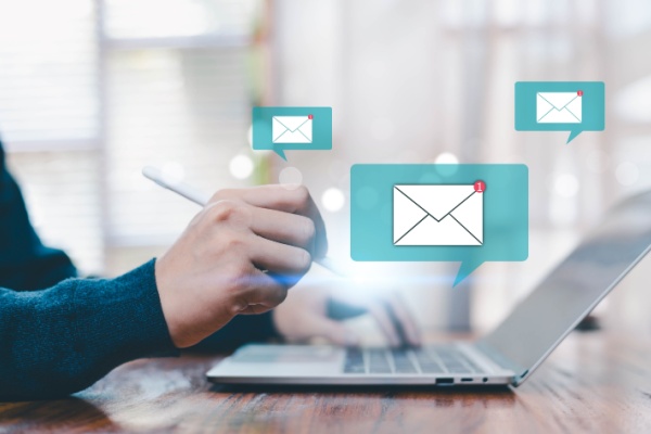transfert-de-mails-sensibles-:-faute-grave-?