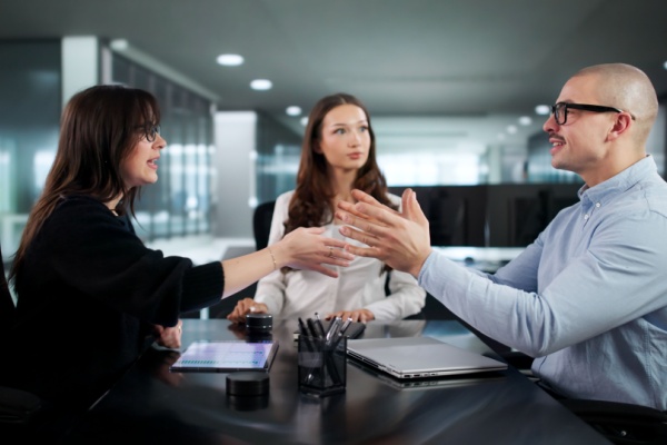 simplification-de-la-vie-economique-:-sanctions-et-mediation,-que-retenir-?