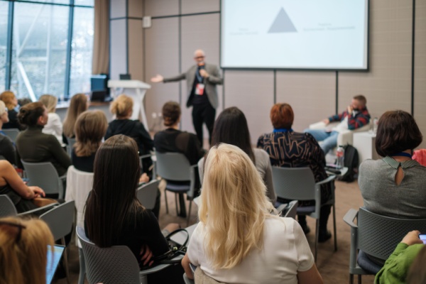 formation-professionnelle-:-des-controles-renforces-pour-lutter-contre-la-fraude